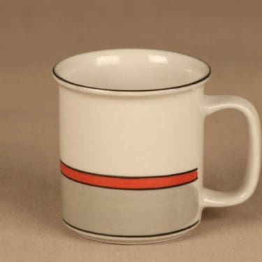 Arabia Aslak kaakaomuki, raitakoriste, suunnittelija Inkeri Leivo, raitakoriste