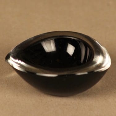 Nuutajärvi Kastanja taide-esine, signeerattu, suunnittelija Kaj Franck, signeerattu