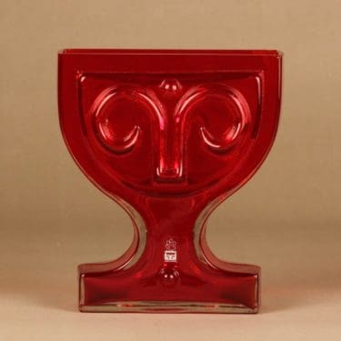 Riihimäen lasi Viktoriana maljakko, punainen, suunnittelija Helena Tynell,