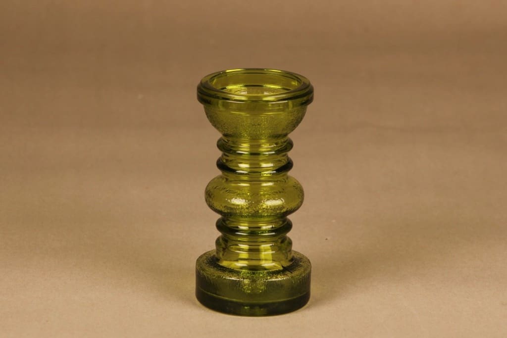 Riihimäen lasi Carmen kääntömaljakko, vaaleanvihreä, suunnittelija Tamara Aladin, kynttilänjalka