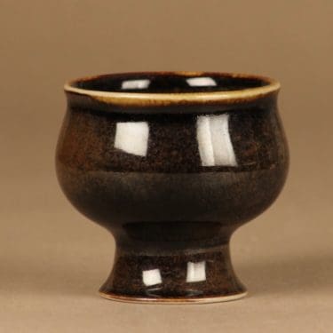 Arabia PW pikari, ruskea, musta, suunnittelija Peter Winquist, serikuva, kukka