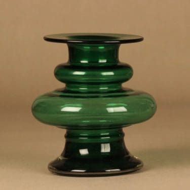 Riihimäen lasi Tornado maljakko, vihreä, suunnittelija Tamara Aladin,