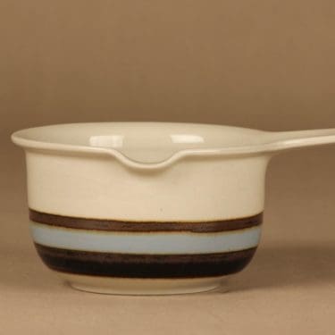 Arabia Suvanto kastikekaadin, raitakoriste, suunnittelija Ulla Procope, raitakoriste