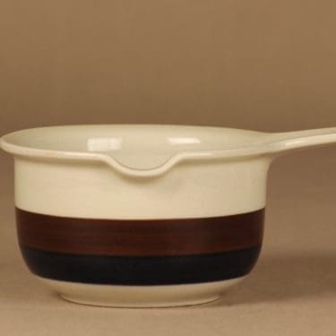 Arabia Kaira kastikekaadin, raitakoriste, suunnittelija Anja Jaatinen-Winquist, raitakoriste