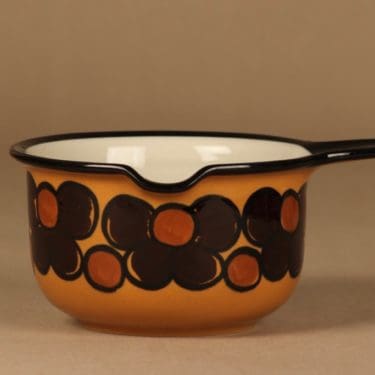 Arabia Kalevala kastikekaadin, käsinmaalattu, suunnittelija Anja Jaatinen-Winquist, käsinmaalattu, Signeerattu