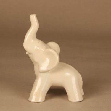 Kupittaan savi 359 III norsu, valkoinen, suunnittelija Kerttu Suvanto-Vaajakallio,