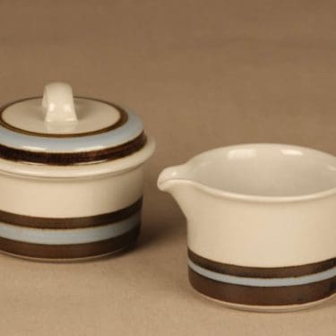 Arabia Suvanto sokerikko ja kermakko, raitakoriste, suunnittelija Ulla Procope, raitakoriste