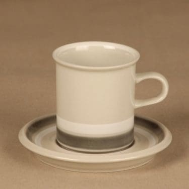 Arabia Salla coffee cup designer  Raija Uosikkinen