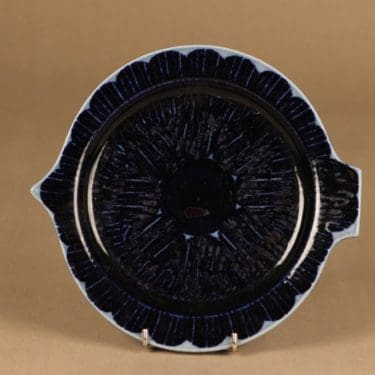 Arabia Kala lautanen, käsinmaalattu, suunnittelija Gunvor Olin-Grönqvist, käsinmaalattu, signeerattu