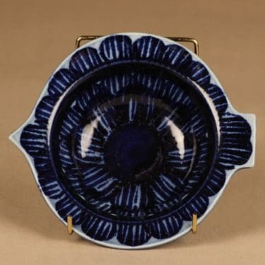 Arabia Kala lautanen, käsinmaalattu, suunnittelija Gunvor Olin-Grönqvist, käsinmaalattu, signeerattu