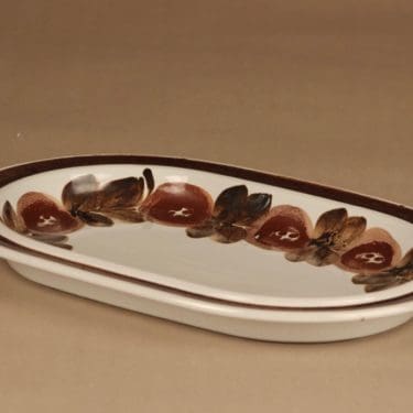 Arabia Rosmarin, käsinmaalattu, suunnittelija Ulla Procope, käsinmaalattu, signeerattu