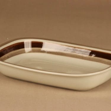 Arabia Pirtti uunivuoka, raitakoriste, suunnittelija Raija Uosikkinen, raitakoriste