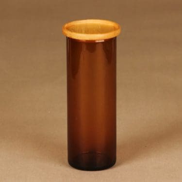 Nuutajärvi Purtilo with jar designer Kaj Franck