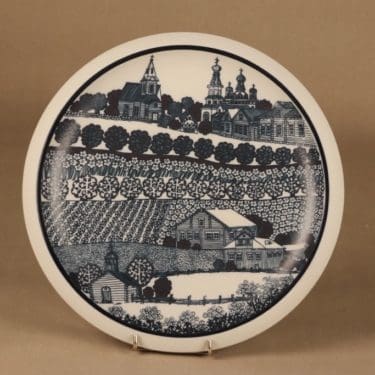 Arabia seinälautanen, Arabia 102 vuotta, suunnittelija Raija Uosikkinen, Arabia 102 vuotta, maisema