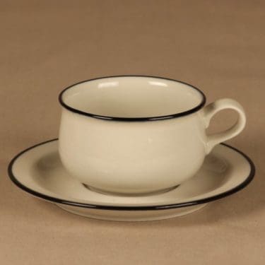 Arabia PW teekuppi, raitakoriste, suunnittelija Peter Winquist, raitakoriste, käsinmaalattu, signeerattu