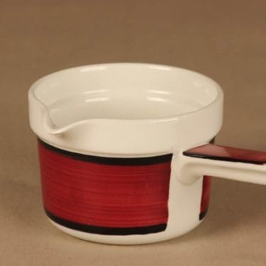 Rörstrand Carmen kastikekaadin, punainen, musta, valkoinen, suunnittelija Carl-Harry Stålhane, käsinmaalattu