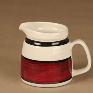 Rörstrand Carmen kaadin, punainen, musta, valkoinen, suunnittelija Carl-Harry Stålhane, käsinmaalattu