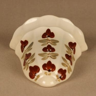 Arabia seinäruukku, käsinmaalattu, suunnittelija , käsinmaalattu, kukka, signeerattu