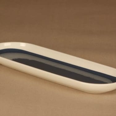 Arabia Earth tarjoiluvati, sininen, valkoinen, suunnittelija James Irvine,