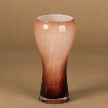 Nuutajärvi Pastoraali maljakko, ruskea, suunnittelija Inkeri Toikka,