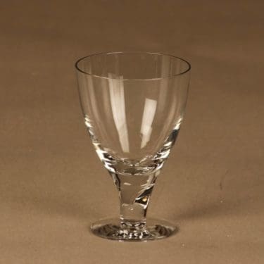 Nuutajärvi GN 46 punaviinilasi, kirkas, suunnittelija Gunnel Nyman,