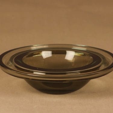 Nuutajärvi Saturnus malja, signeerattu, suunnittelija Jaakko Niemi, signeerattu