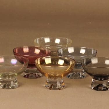 Nuutajärvi 2352 annosmalja, eri värejä, 6 kpl, suunnittelija Tapio Wirkkala,