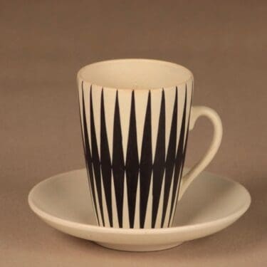 Kupittaan Savi kahvikuppi käsinmaalattu suunnittelija Okki Laine