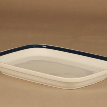 Arabia Ahti tarjoiluvati, suunnittelija Raija Uosikkinen, raitakoriste