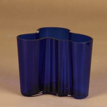 Iittala Aalto Collection maljakko, signeerattu, suunnittelija Alvar Aalto, signeerattu