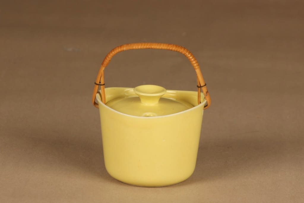 Arabia AL marmeladipurkki, rottinkikahvalla, suunnittelija Ulla Procope, rottinkikahvalla