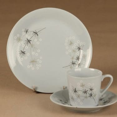 Arabia Lumikukka kahvikuppi ja lautaset(2), sininen, suunnittelija Raija Uosikkinen,