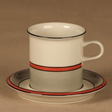 Arabia Aslak kaakaokuppi, suunnittelija Inkeri Leivo, raitakoriste