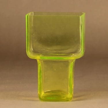 Riihimäen lasi Pultti maljakko, keltainen, suunnittelija Helena Tynell,