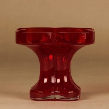 Riihimäen lasi Onnenlehti maljakko, punainen, suunnittelija Helena Tynell,
