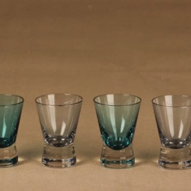 Nuutajärvi Otso snapsilasi, eri värejä, 4 kpl, suunnittelija Saara Hopea,