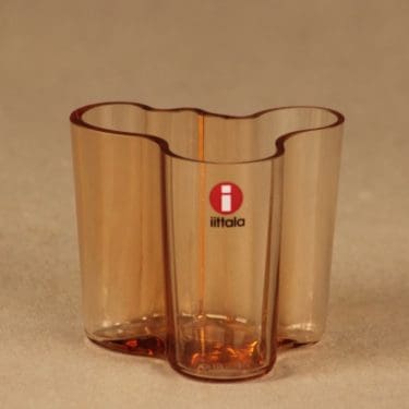 Iittala Aalto Collections maljakko, miniatyyri, suunnittelija Alvar Aalto, miniatyyri