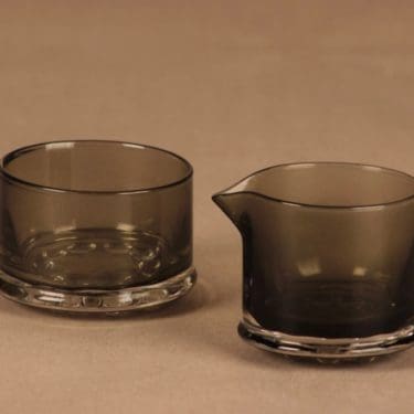 Iittala Helminauha sokerikko ja kermakko, harmaa, suunnittelija Timo Sarpaneva,