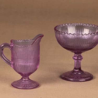 Nuutajärvi sokerikko ja kermakko lila