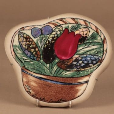 Arabia HLS seinälaatta, Tulppaanikori, suunnittelija Heljä Liukko-Sundström, Tulppaanikori, kukka, serikuva