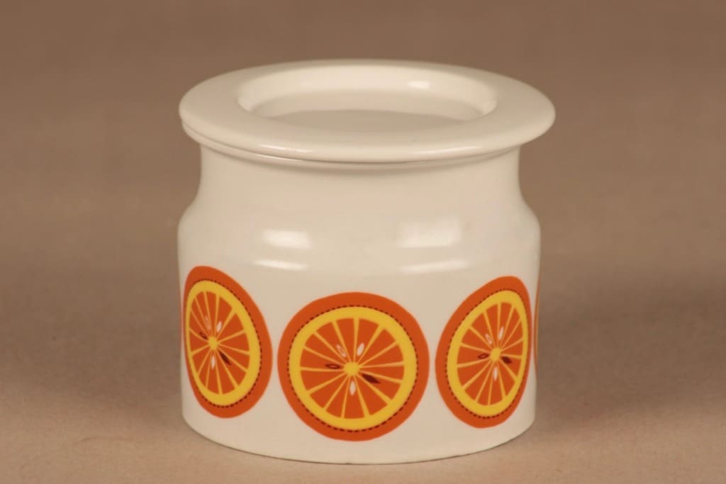 Arabia Pomona Appelsiini purkki, Appelsiini, suunnittelija Raija Uosikkinen, Appelsiini, hedelmä, serikuva