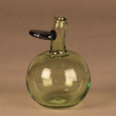 Nuutajärvi Pro Arte taide-esine, Omena, suunnittelija Oiva Toikka, Omena, omena, signeerattu