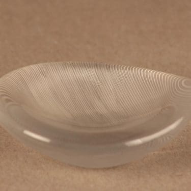 Iittala Lehti taide-esine, signeerattu, suunnittelija Tapio Wirkkala, signeerattu