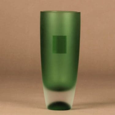 JL-lasi maljakko, numeroitu, suunnittelija Jaakko Liikanen, numeroitu, signeerattu