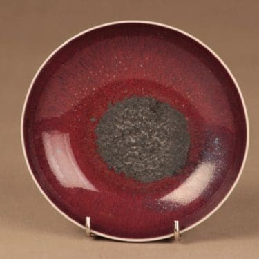 Arabia malja, punainen, suunnittelija Friedl Holzer-Kjellberg,