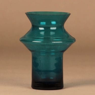 Riihimäen lasi Hyrrä maljakko, lila, suunnittelija Helena Tynell,