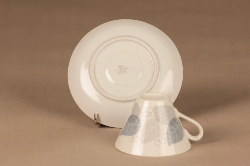 Arabia Lehmus kahvikuppi, suunnittelija Raija Uosikkinen, serikuva, lehti kuva 3