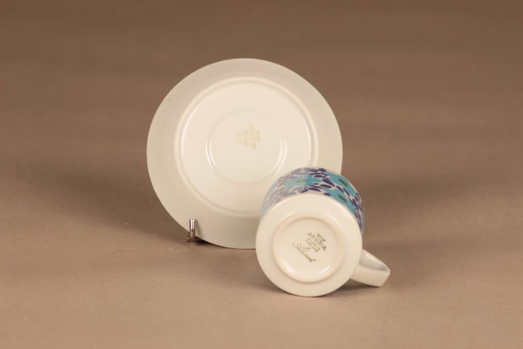 Arabia Ahmet coffee cup designer Raija Uosikkinen 3