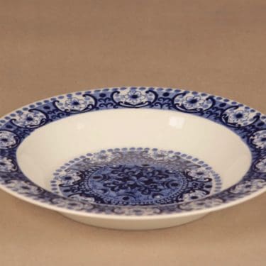 Arabia Ali lautanen, syvä, suunnittelija Raija Uosikkinen, syvä, kuparipainokoriste