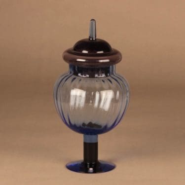 Nuutajärvi Pro Arte Iso-Äidin karkkipurkki, signeerattu, suunnittelija Kerttu Nurminen, signeerattu